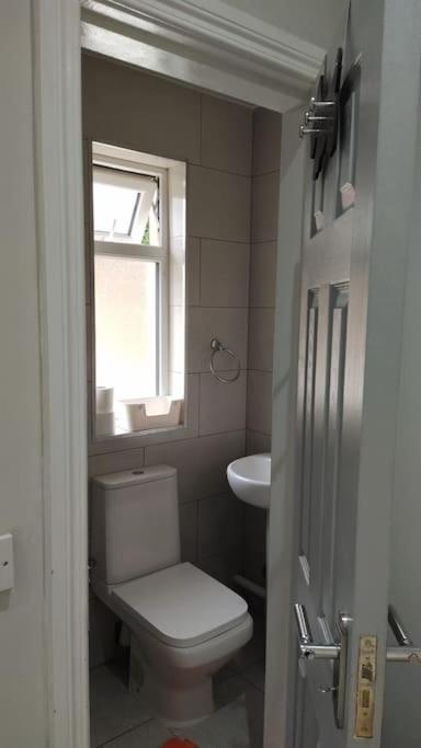 Studio With Private Kitchen Dublín Exterior foto